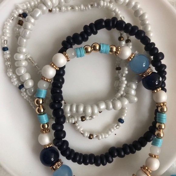 FIVE blue/white/gold tassel accent bead bracelets - Picture 2 of 5
